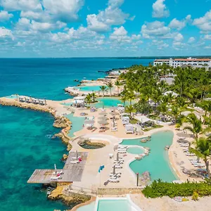 Tracadero Resort